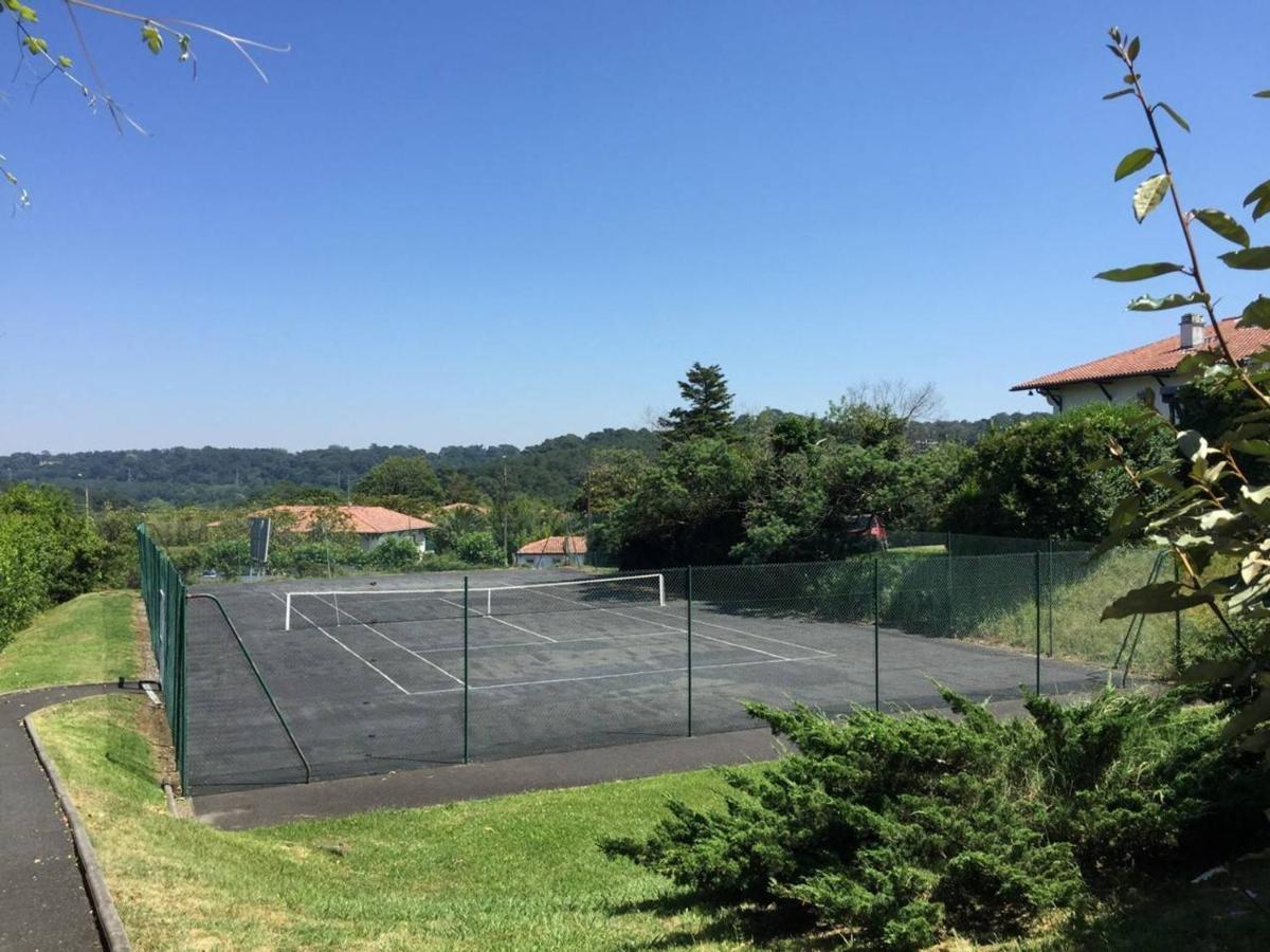 Apercu Mer: Bel Appartement Avec Piscine, Tennis Et Proche Plage - Fr-1-3-450 Bidart Exterior foto